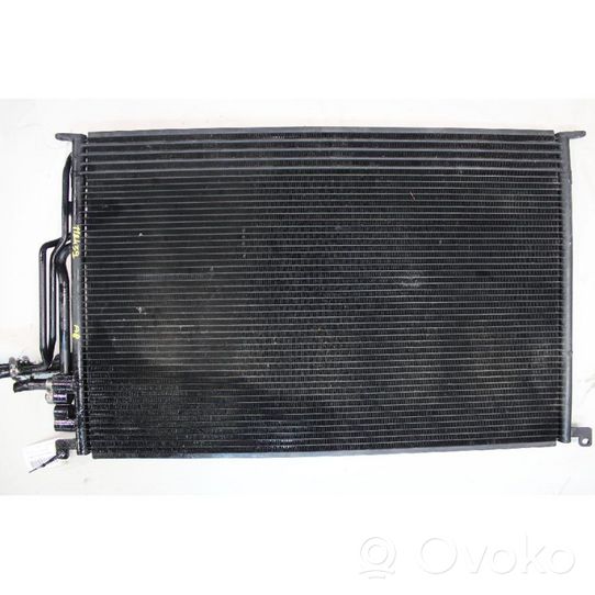 Audi A8 S8 D3 4E Radiateur condenseur de climatisation 