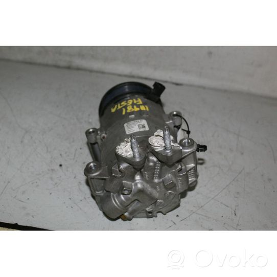 Ford Fiesta Ilmastointilaitteen kompressorin pumppu (A/C) 