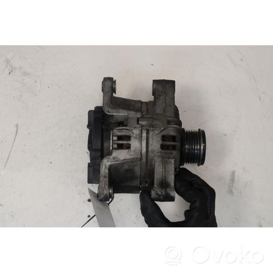 Opel Meriva B Alternator 