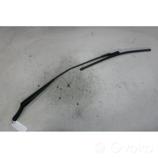 Volkswagen Touran II Front wiper blade arm 