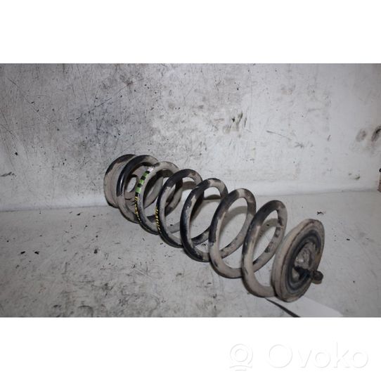 Volkswagen Touran II Rear coil spring 