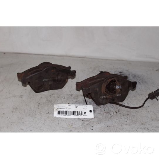 Audi A4 S4 B5 8D Brake pads (front) 