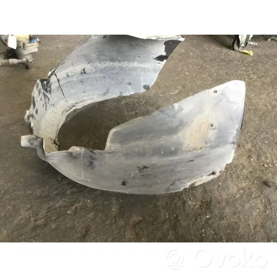 Audi A4 S4 B7 8E 8H Rivestimento paraspruzzi passaruota anteriore 