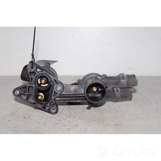 Volkswagen Golf V Termostat / Obudowa termostatu 03C121110A