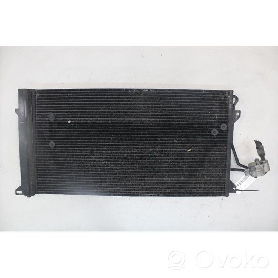 Audi Q7 4L Radiateur condenseur de climatisation 