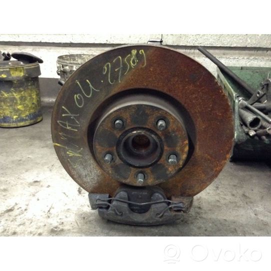 Ford Focus C-MAX Front wheel hub 