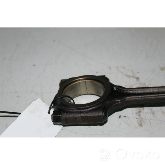 Peugeot 1007 Piston avec bielle 