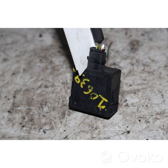 Peugeot 208 Light switch 