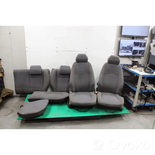 Fiat Punto (188) Seat set 