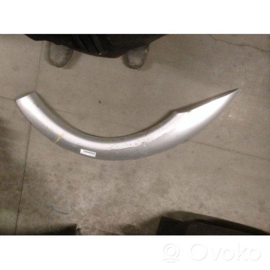 Mercedes-Benz ML W163 Rivestimento passaruota posteriore 