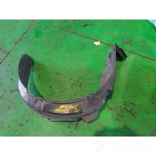 Toyota Yaris Rivestimento paraspruzzi passaruota anteriore 