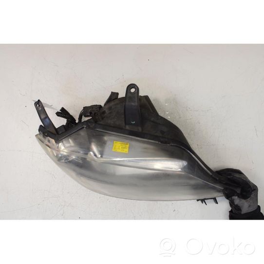 Mazda 2 Lampa przednia 