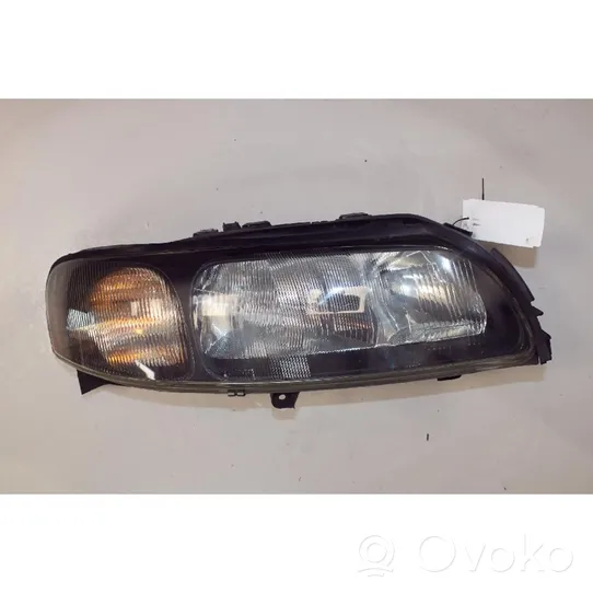 Volvo XC70 Phare frontale 