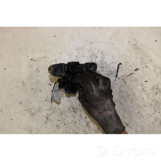 Opel Vivaro Thermostat/thermostat housing 