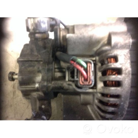 Nissan Vanette Generatore/alternatore 