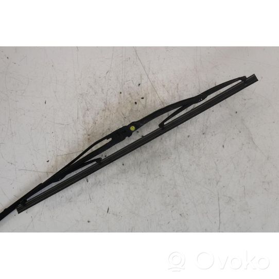 KIA Sportage Front wiper blade arm 