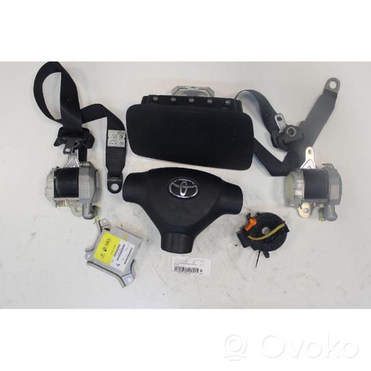 Toyota Aygo AB10 Airbag set with panel 