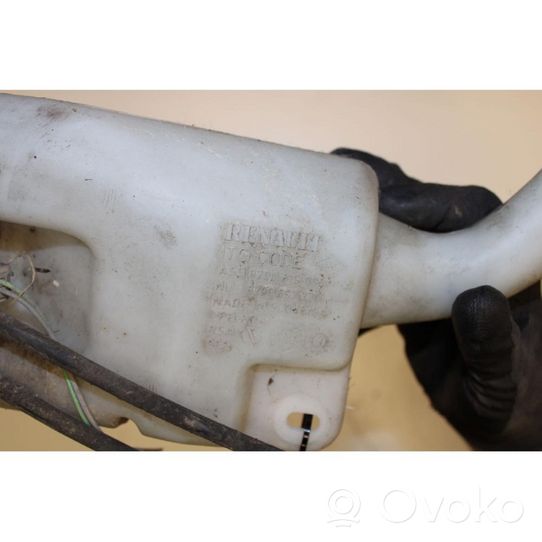 Renault Twingo II Windshield washer fluid reservoir/tank 