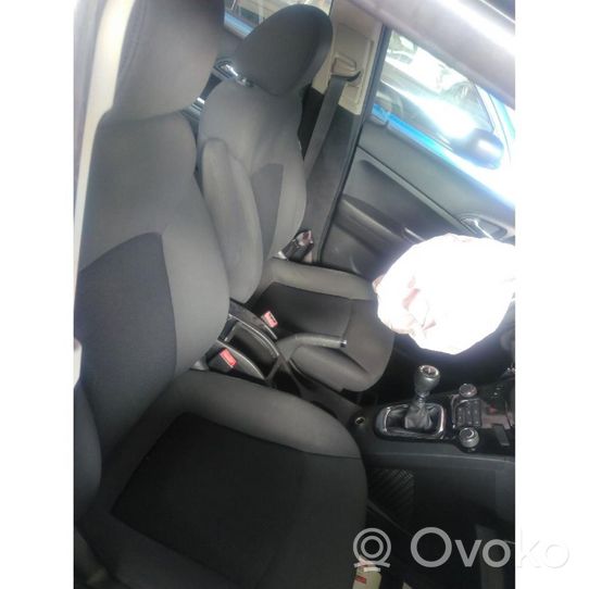 Chevrolet Orlando Fotele / Kanapa / Komplet 