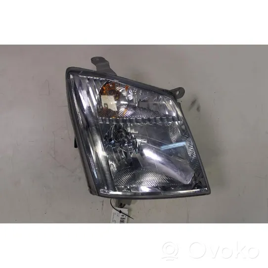 Isuzu D-Max Lampa przednia 