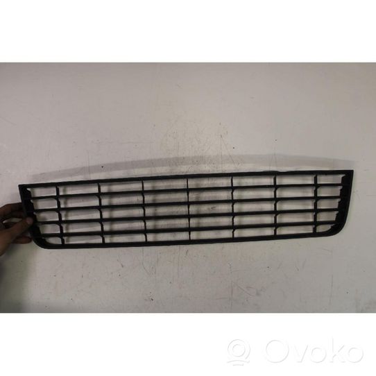 Volkswagen Golf V Grille de calandre avant 