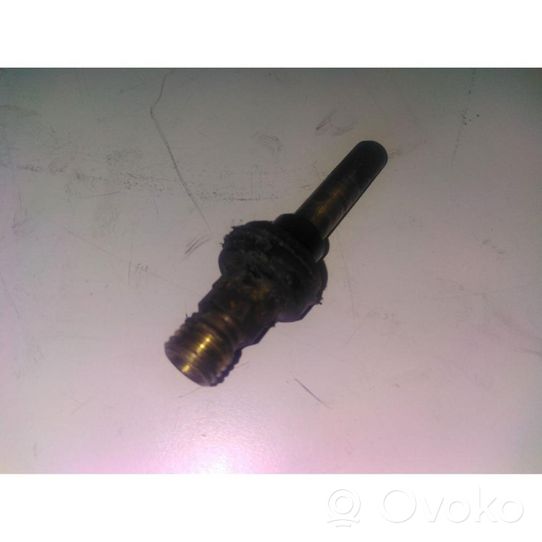 Mercedes-Benz E W124 Injecteur de carburant 