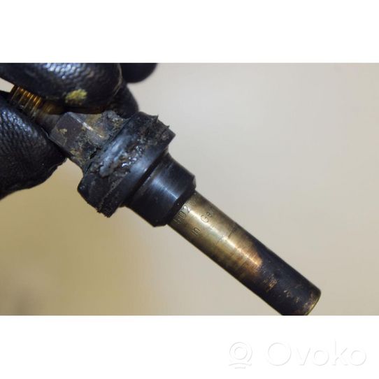 Mercedes-Benz E W124 Injecteur de carburant 