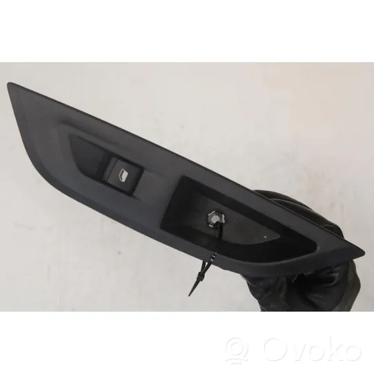 Peugeot 2008 II Electric window control switch 