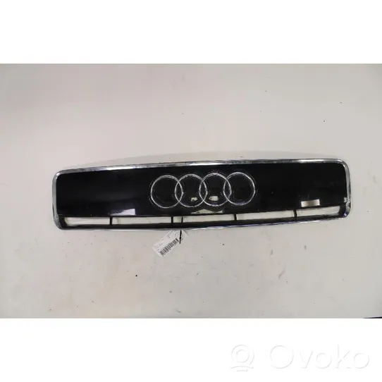 Audi A2 Etusäleikkö 