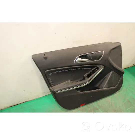 Mercedes-Benz A W176 Etuoven verhoilu 