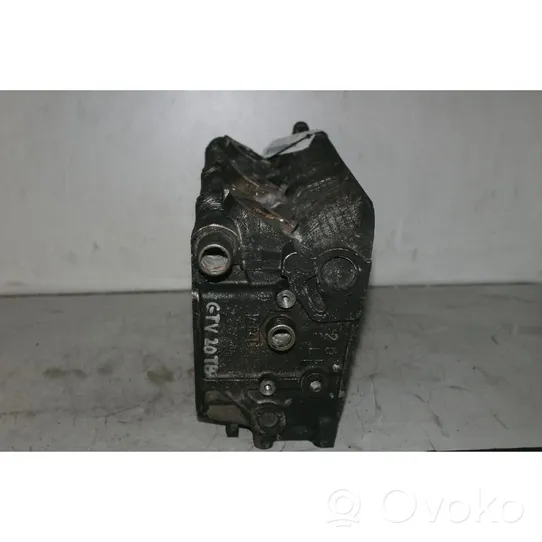 Alfa Romeo GTV Engine head 