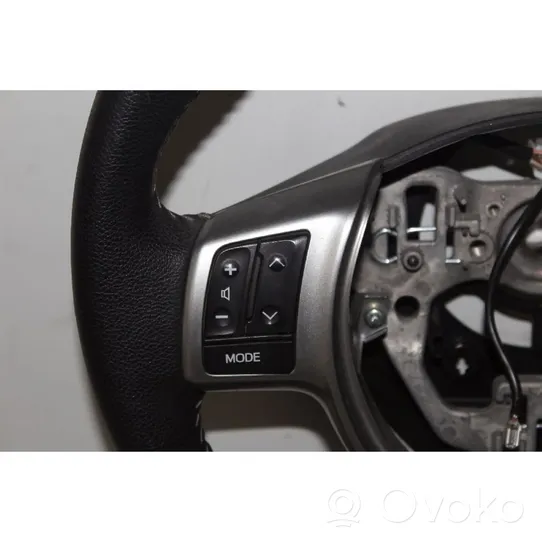 Toyota Yaris Steering wheel 