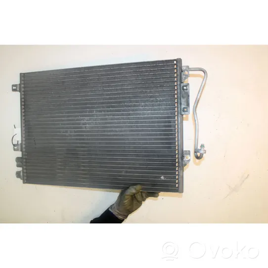 Renault Clio II Radiateur condenseur de climatisation 