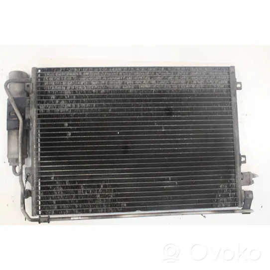 Renault Clio III Radiateur condenseur de climatisation 