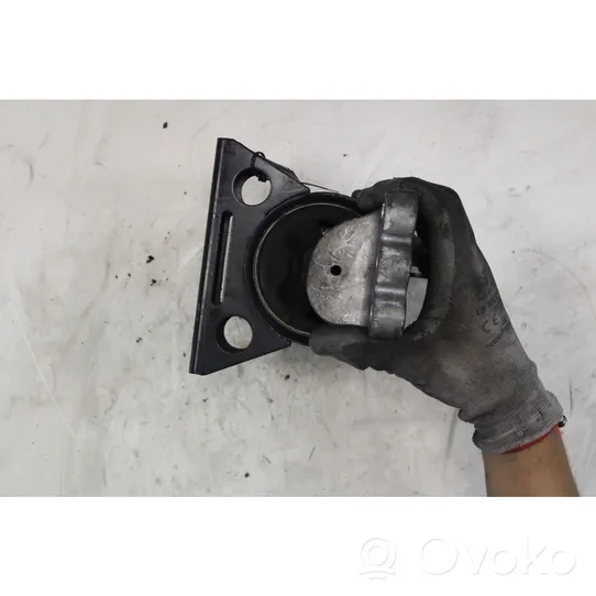 Chevrolet Spark Engine mount bracket 