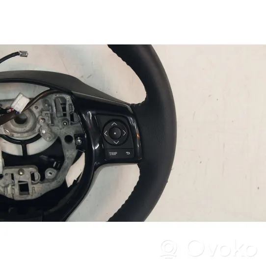 Toyota Yaris Steering wheel 