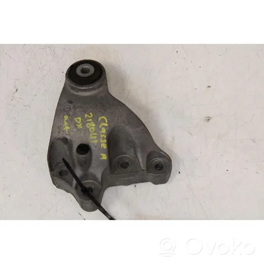 Mercedes-Benz A W176 Engine mount bracket 