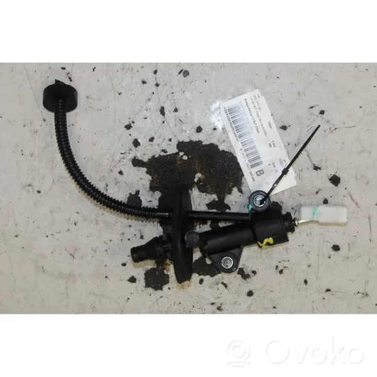 Fiat 500L Clutch master cylinder 