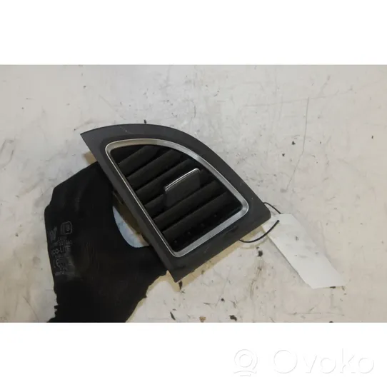 Honda CR-V Dashboard side air vent grill/cover trim 