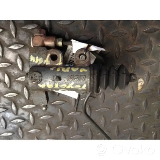 Toyota Yaris Clutch slave cylinder 