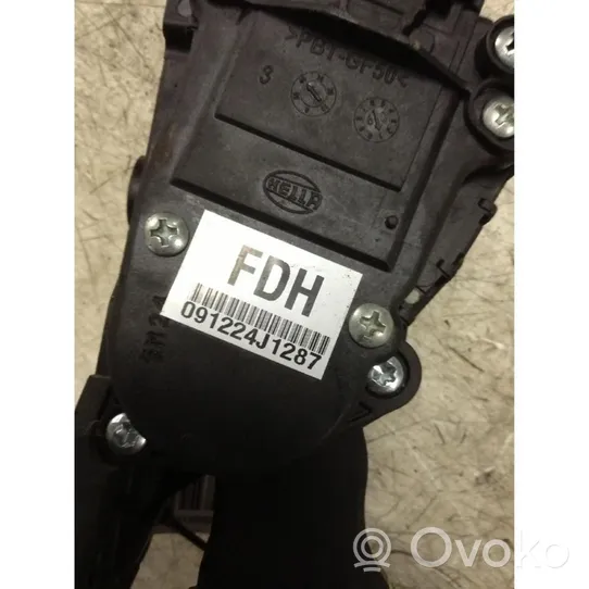 KIA Ceed Accelerator throttle pedal 