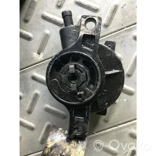 Peugeot 106 Unterdruckpumpe Vakuumpumpe 