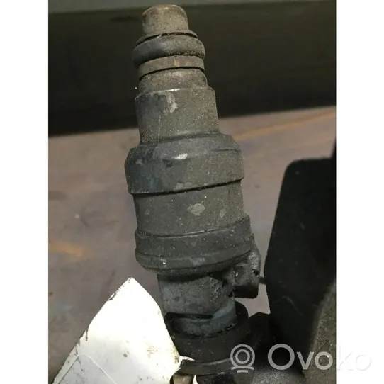 Peugeot 106 Fuel injector 