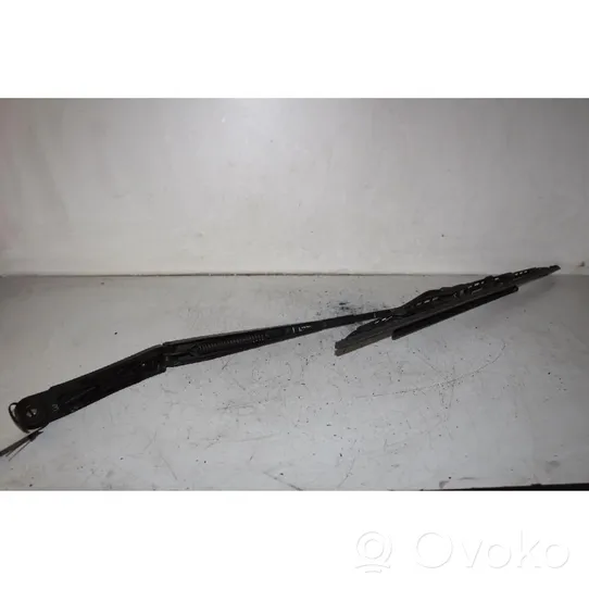 Nissan Micra Front wiper blade arm 