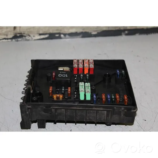 Audi A3 S3 8P Module de fusibles 