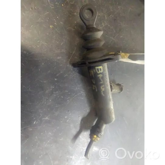 BMW 5 E39 Clutch master cylinder 