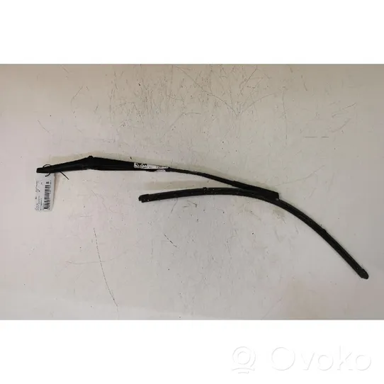 Audi A4 S4 B9 Front wiper blade arm 