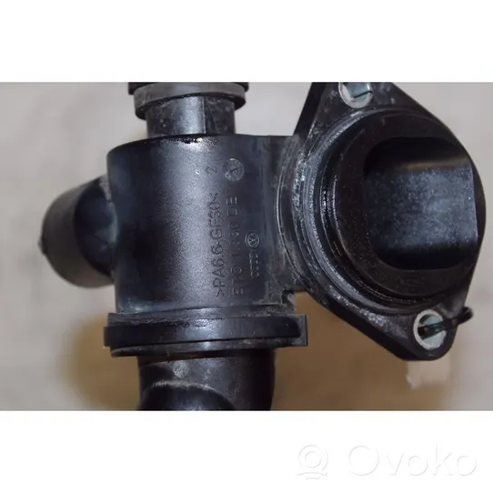 Volkswagen Golf Plus Termostat / Obudowa termostatu 06F121111