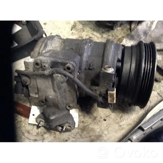 BMW 3 E36 Ilmastointilaitteen kompressorin pumppu (A/C) 