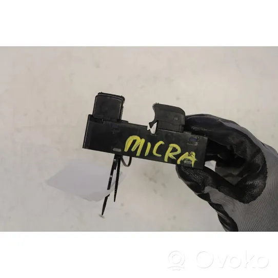 Nissan Micra Включатель электрических окон 